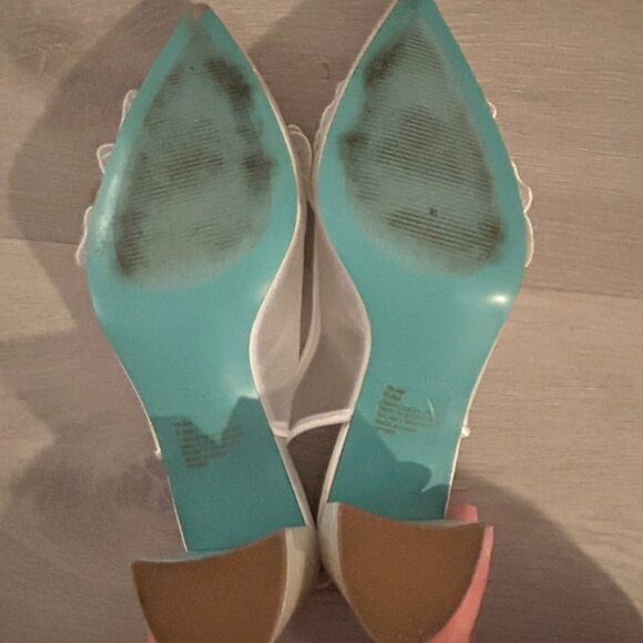 betsey johnson Women's Petra Flower Applique Slingback Pumps - Picture 3 of 4